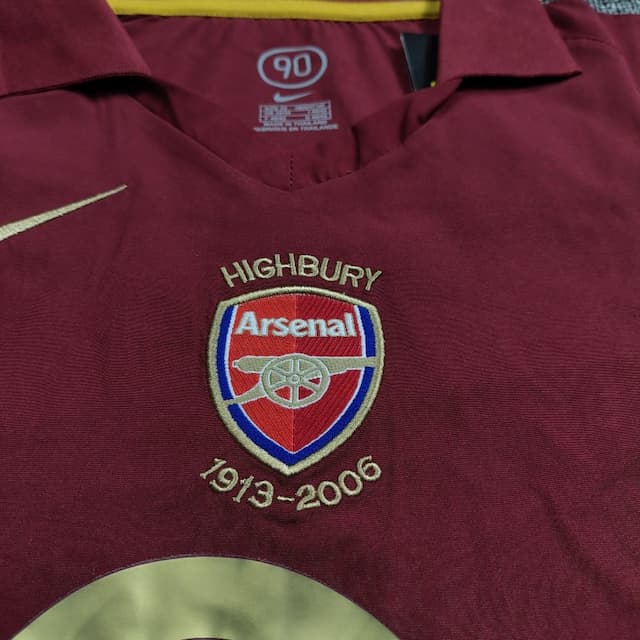 Arsenal Highbury 2005/2006 Retro kit Kids
